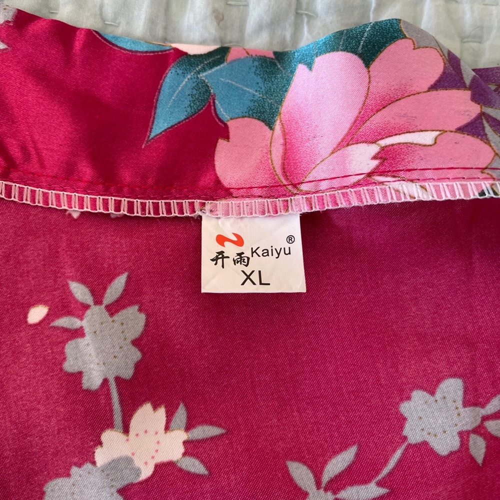 Very pretty robe - Picture 5 of 5